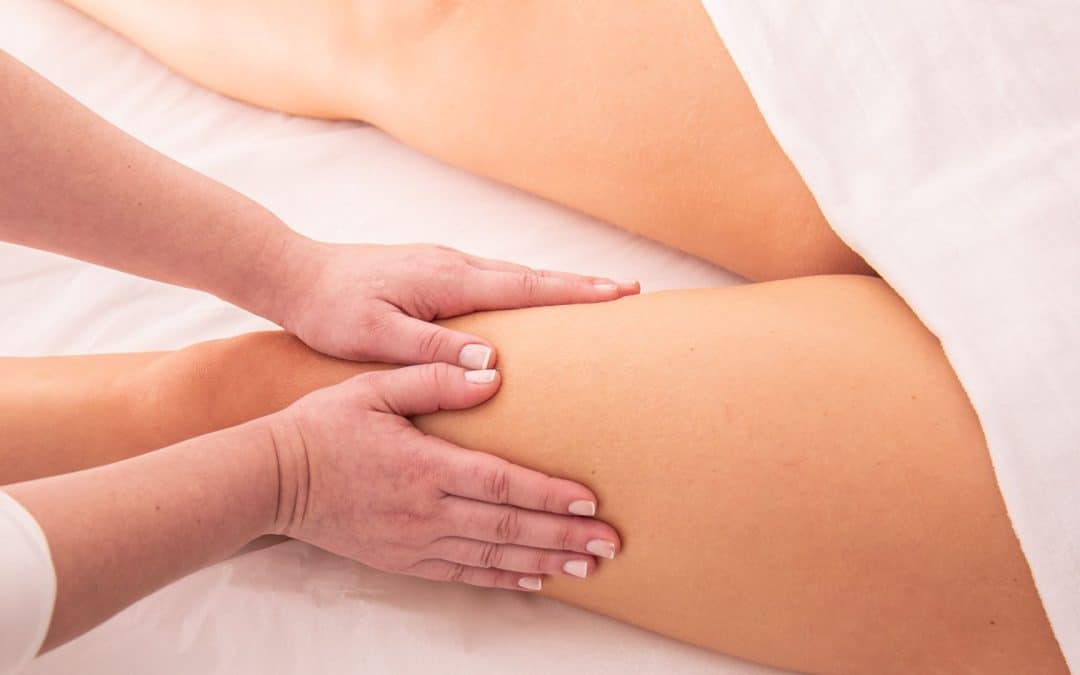 Masaje para embarazadas en Madrid: la solución a las piernas hinchadas