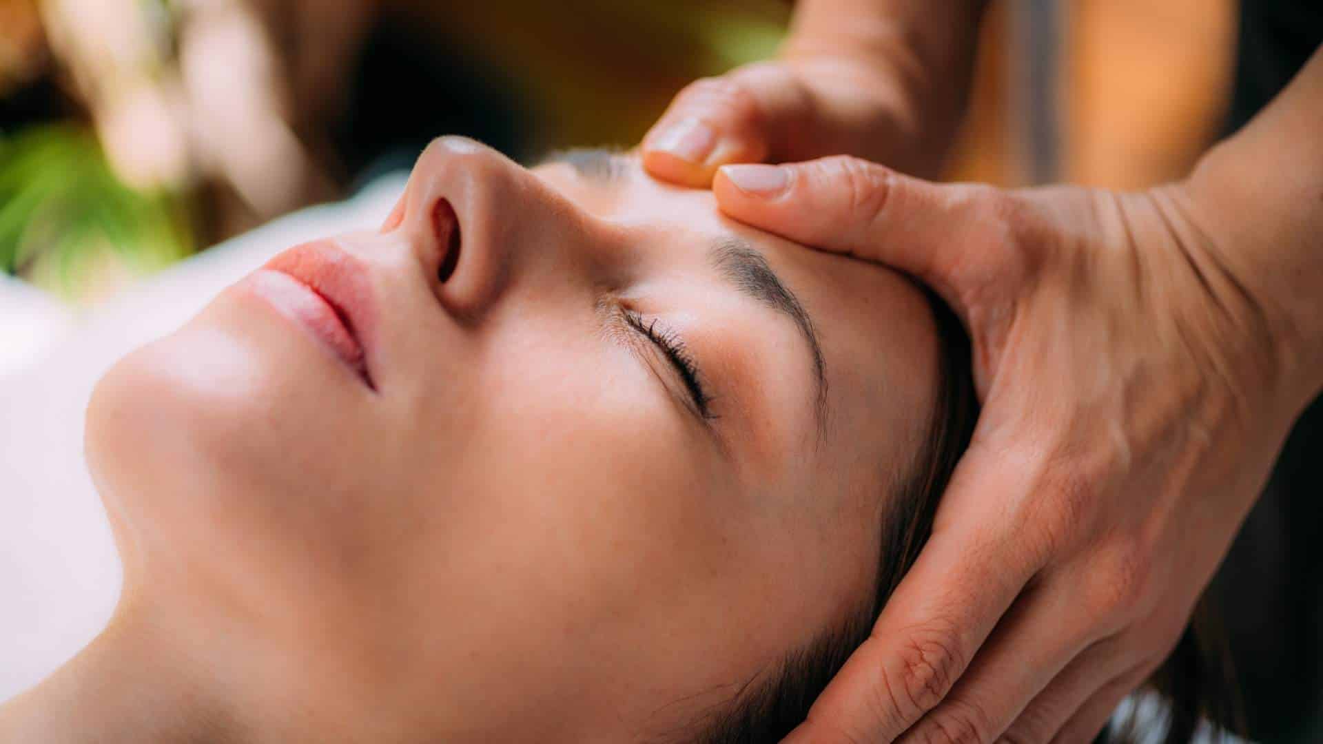 Tratamiento para las migrañas con terapia craneosacral